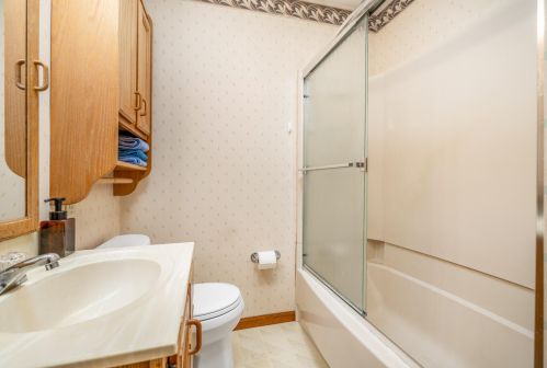 1616 Homecrest Ave, Kalamazoo MI  49001-4352 exterior