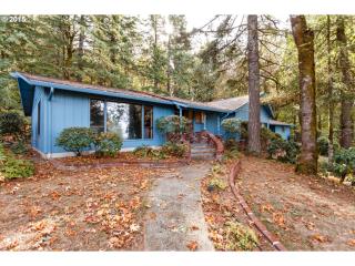 9238 Wooded Hills Ct, Happy Valley, OR 97089-5322