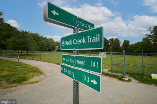 2215 Washington Ave, Silver Spring MD 20910-2624 exterior