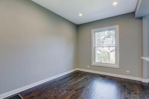 1934 Newport Ave, Chicago IL  60657-1026 exterior