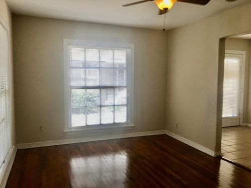 5112 Hall St, Dallas TX  75235-8816 exterior