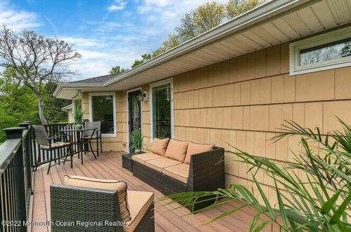 6 Southview Ter, Middletown NJ 07748-2415 exterior