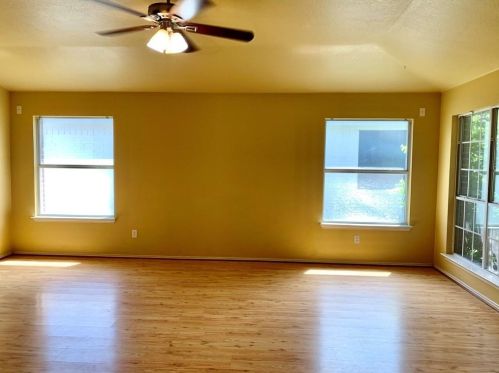 15809 Cadoz Dr, Austin TX  78728-3634 exterior