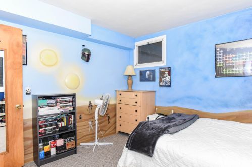 87 Baseline Rd, Plainwell MI 49080-9549 exterior