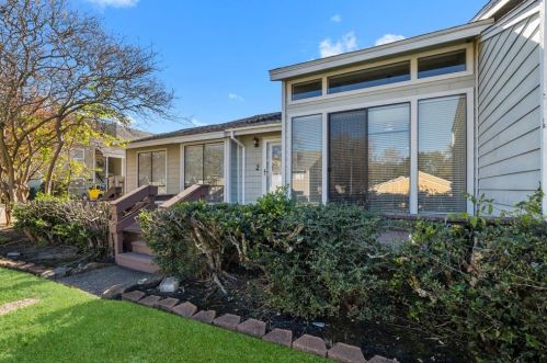 2 April Point Dr, Montgomery TX  77356-5811 exterior