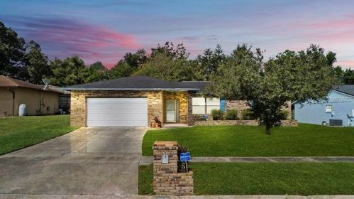 1632 Lamplighter Way, Orlando FL  32818-5618 exterior