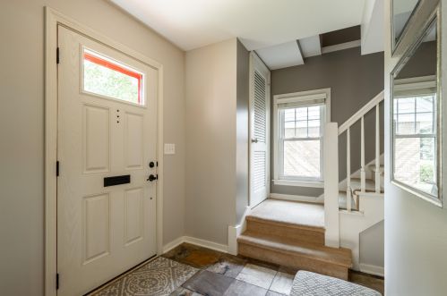 4838 Newhall St, Milwaukee, WI 53217-6046