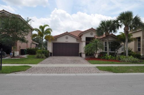 2253 Newport Isles Blvd, Fort Pierce, FL 34953-4575