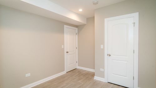 3221 Parnell Ave, Chicago IL 60628-6311 exterior