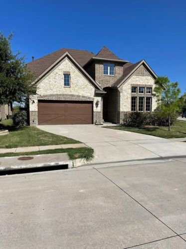 7854 Southfork Bnd, Irving, TX 75063-4524