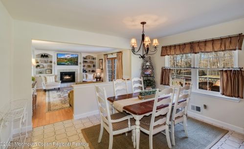 8 Cedar Ct, Jackson Twp NJ exterior