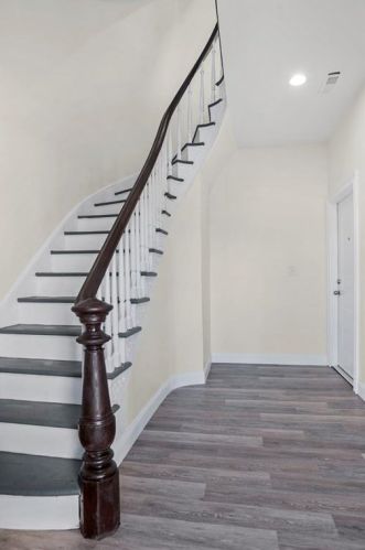 38 Maple St, Providence RI 02903-4512 exterior