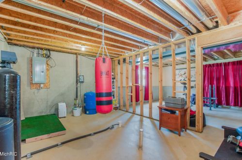 1758 Starr View Ln, Middlevle MI 49333-8061 exterior