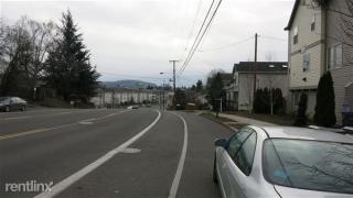 2975 92nd Ave, Portland OR  97266-1429 exterior