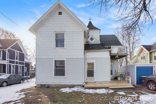 233 Hollister Ave, Grand Rapids, MI 49506-1530