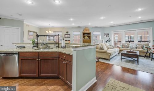 500 Admirals Way, Philadelphia, PA 19146-5223