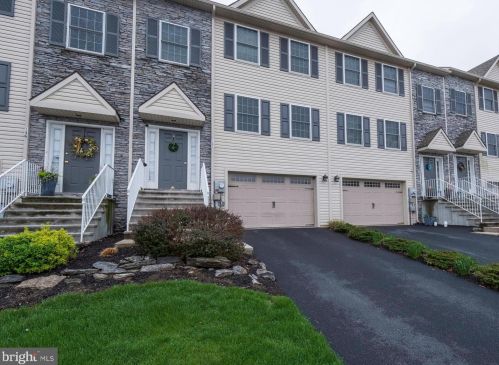 137 Gentlemens Way, Lancaster, PA 17603-5690
