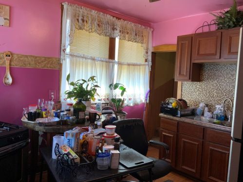 1305 Mayfield Ave, Chicago IL 60638-4405 exterior