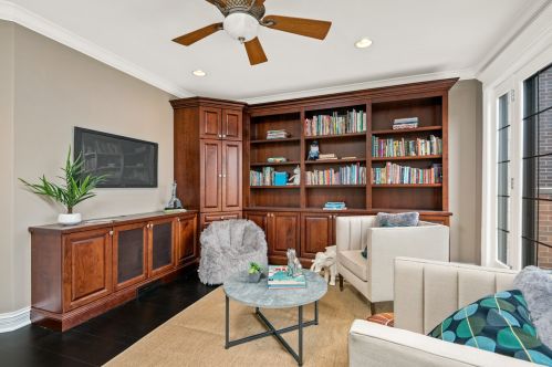 3651 Lakewood Ave, Chicago IL 60613-3724 exterior