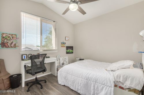 4564 Chisum Trl, Phoenix AZ  85050-8525 exterior