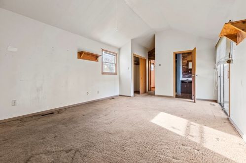 1717 Sillview Dr, Pittsburgh PA 15243-1558 exterior