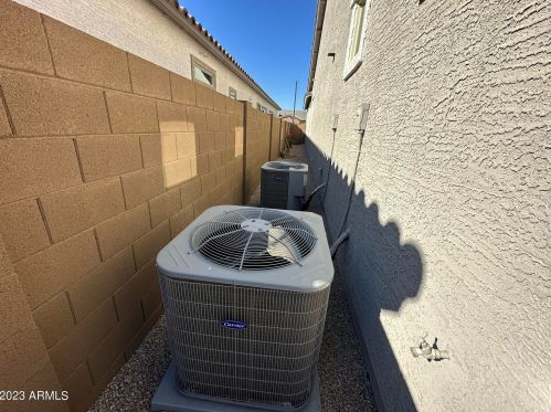 32735 22nd Dr, Phoenix AZ  85085 exterior