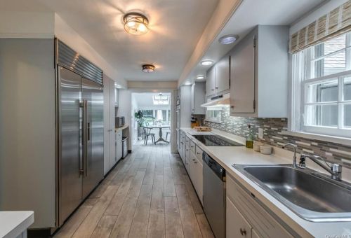 97-105 Kingwood Park, Poughkeepsie NY  12601-5448 exterior