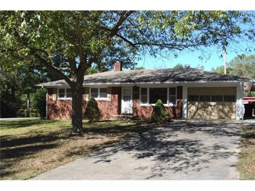 614 Lisk St, Albemarle, NC 28001-9586