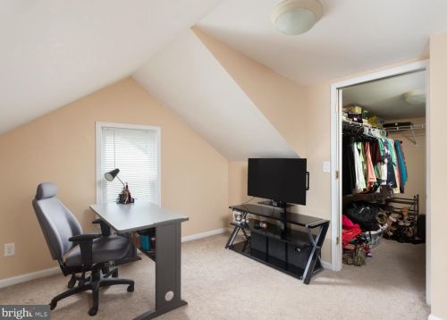 408 Route 156, Trenton NJ 08620-1728 exterior