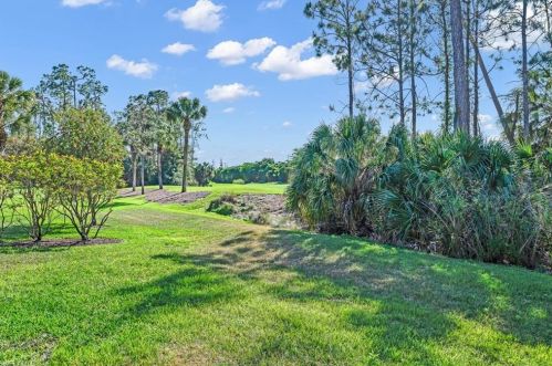 6061 Ashford Ln, Naples FL 34110-2397 exterior