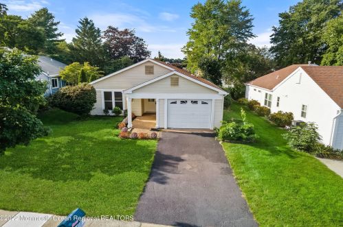 18 Appleby Pl, Lakehurst, NJ 08759-6728