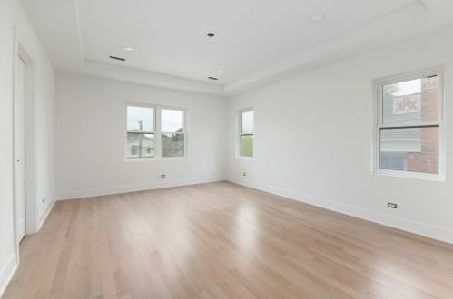 7421 Ottawa Ave, Chicago IL  60631-4238 exterior