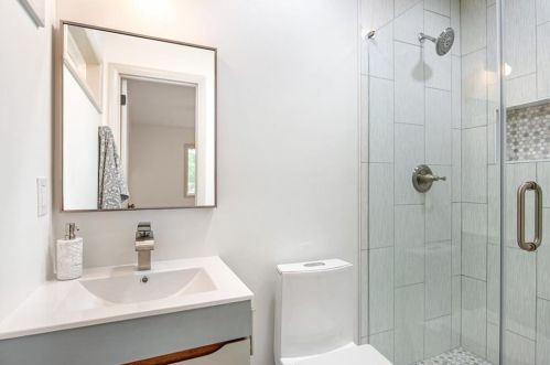 3904 Gladney Dr, Atlanta GA  30340-4618 exterior