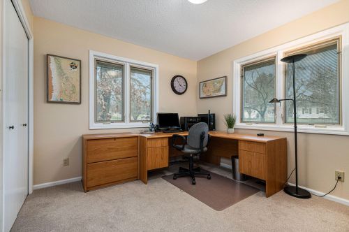 6129 Old Log Trl, Kalamazoo MI  49009-8032 exterior