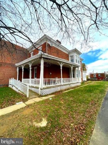 541 64th St, Philadelphia PA  19151-4123 exterior