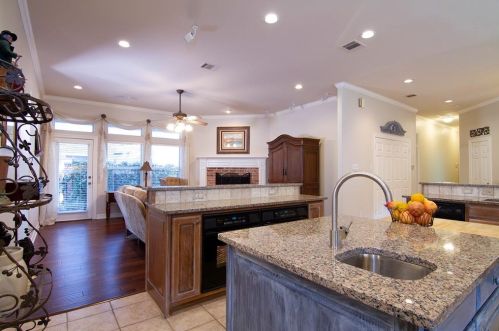 7203 Abrams Place Ct, Dallas, TX 75231-4750