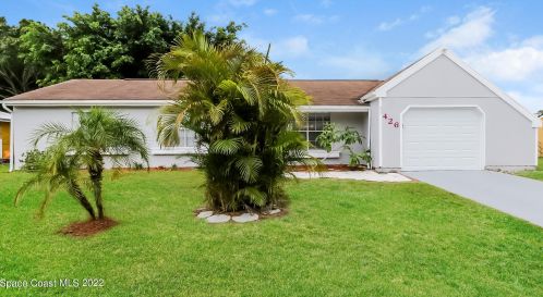 426 Eastport Cir, Fort Pierce FL  34953-7126 exterior