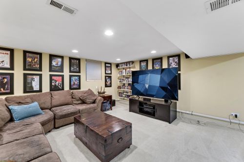 6853 Kildare Ave, Chicago IL 60803-2108 exterior