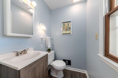 4043 110, Milwaukee WI 53226-4106 exterior