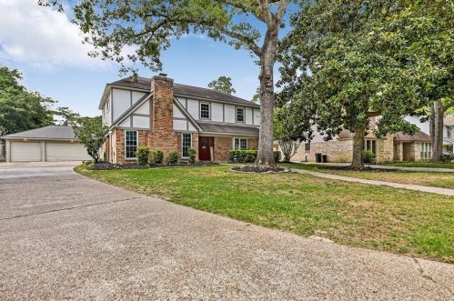 5607 Kiowa Timbers Dr, Humble TX 77346-1929 exterior