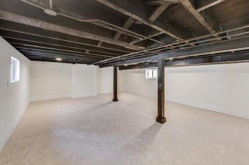 5043 Ainslie St, Chicago IL  60630-2302 exterior