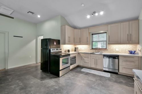 12891 Rocky Rd, Conroe TX 77306-7125 exterior