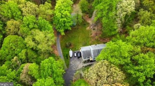 151 Autumn Ct, Huntingtown MD 20639-3400 exterior