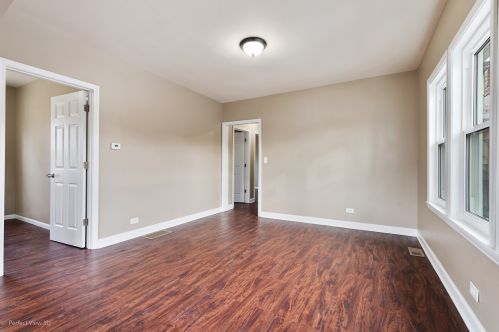 47 21 Ave, Broadview IL 60153-1236 exterior