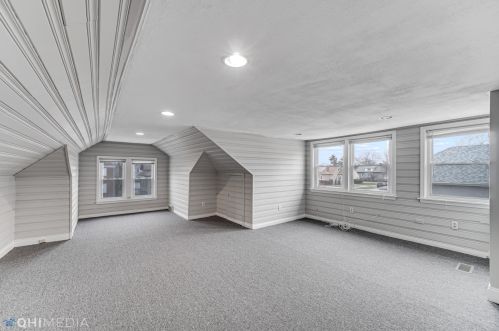 1921 2 Ave, Broadview IL 60153-3307 exterior