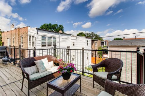 3314 Byron St, Chicago IL  60618-3315 exterior