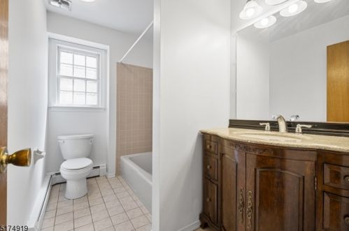 730 Wingate Dr, Bridgewater NJ 08807-1609 exterior