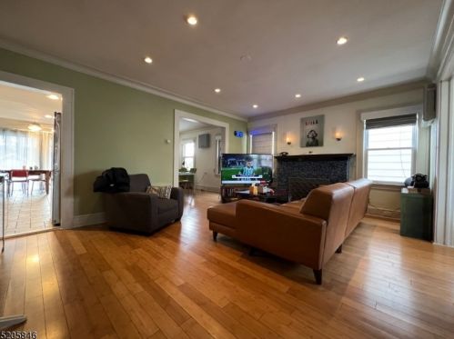 56 Broadview Ave, Maplewood NJ  07040-3425 exterior