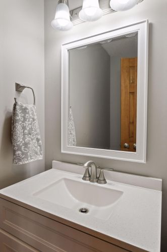 799 Ashley Dr, Chaska MN 55318-1540 exterior