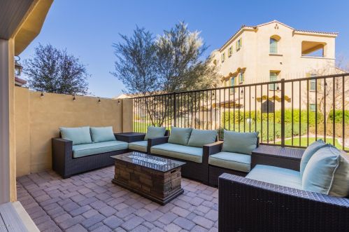 7084 Ivanhoe St, Chandler AZ 85226-0804 exterior